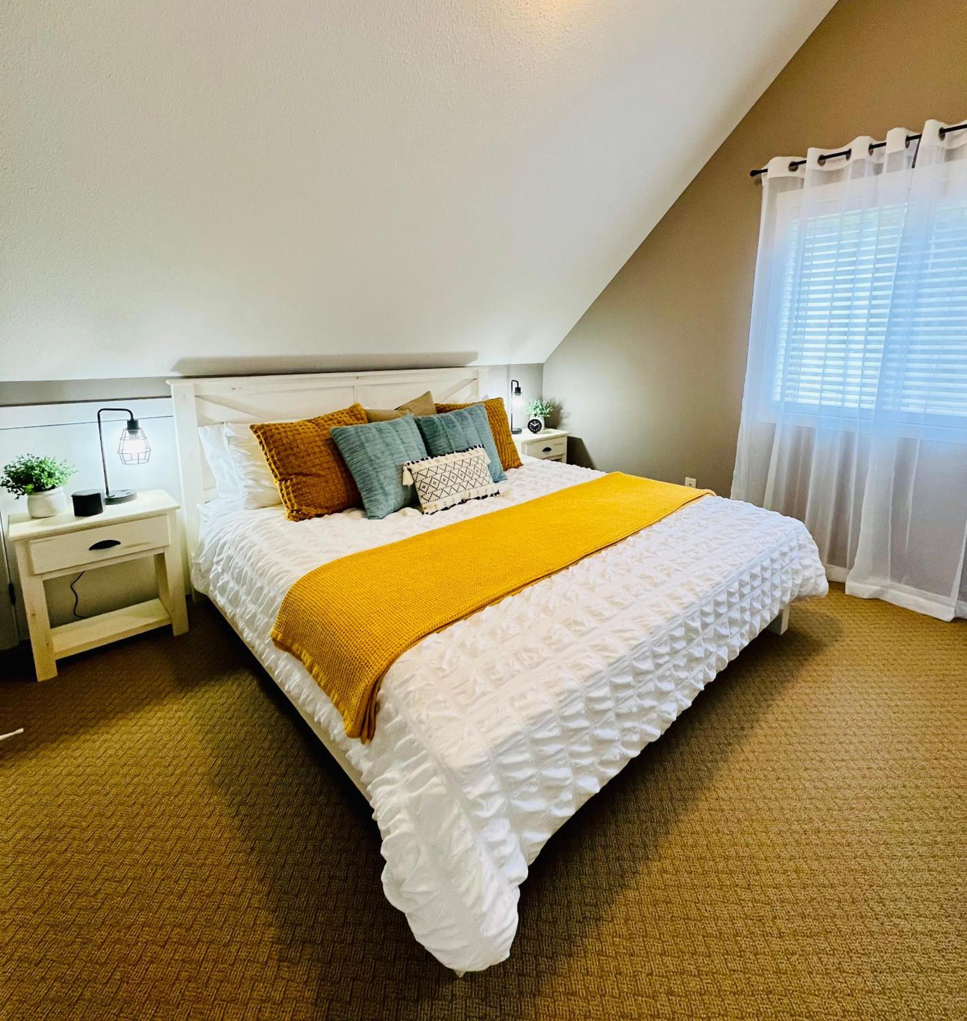 Jasmine Cottage Kelowna Eksteriør billede